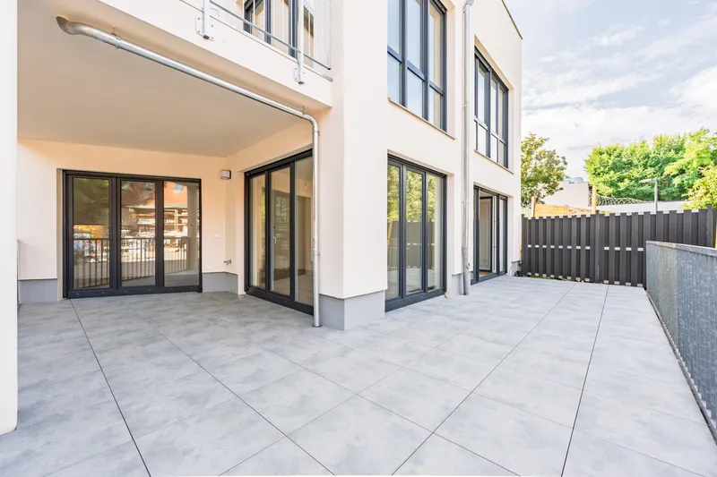 Moderne Neubauwohnung mit zwei großen Terrasse – Erstbezug in Berlin-Köpenick — photo 1